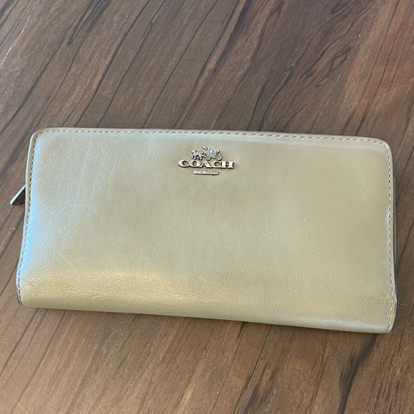 Coach Handbags - Coach long wallet Olive Green (matches Madison Carlyle Limited Edition)
